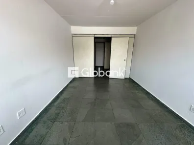 Kitnet com 1 Quarto para alugar, 25m² no Centro, Montes Claros