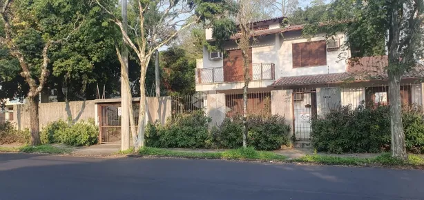 Casa com 4 Quartos à venda, 238m² no Nonoai, Porto Alegre