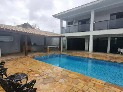 Sobrado com 3 Quartos para alugar, 311m² no Parque São Quirino, Campinas