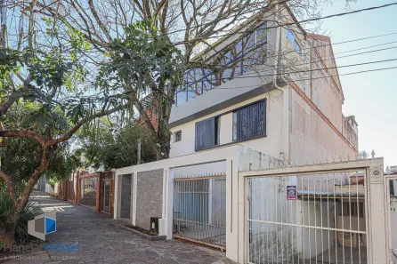 Casa com 3 Quartos à venda, 250m² no Petrópolis, Porto Alegre