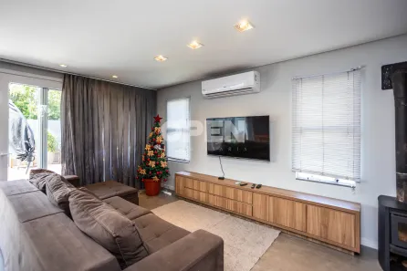 Sobrado com 3 Quartos à venda, 207m² no Estância Velha, Canoas