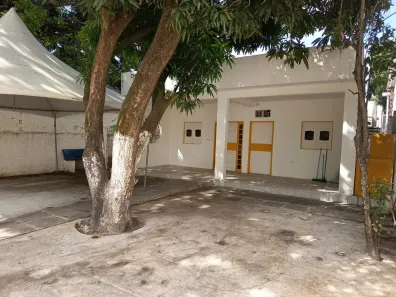 Ponto Comercial com 3 Quartos para alugar, 100m² no Santana, Recife