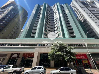 Apartamento com 2 Quartos para alugar, 70m² no Zona 07, Maringá