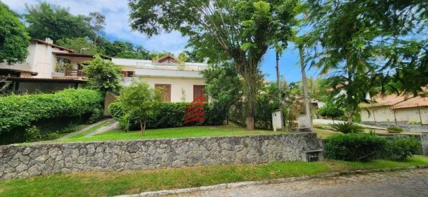 Casa de Condomínio com 4 Quartos à venda, 300m² no Vila Progresso, Niterói