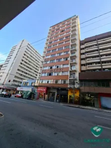 Apartamento com 2 Quartos para alugar, 75m² no Centro, Curitiba