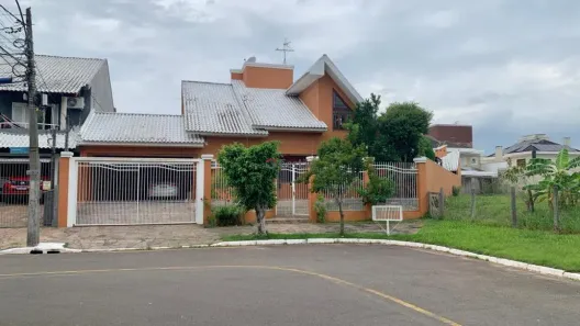 Sobrado com 5 Quartos para alugar, 500m² no Marechal Rondon, Canoas