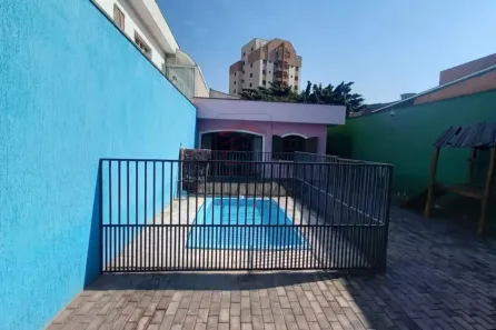 Casa com 2 Quartos para alugar, 194m² no Vila Bertioga, São Paulo