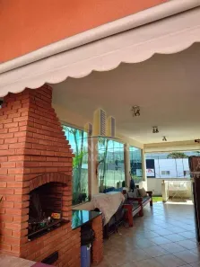 Casa com 2 Quartos à venda, 176m² no Vila Suissa, Mogi das Cruzes
