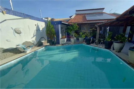 Casa com 5 Quartos à venda, 247m² no Atalaia, Aracaju