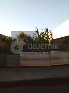 Lote/Terreno à venda, 250m² no Laranjeiras, Uberlândia