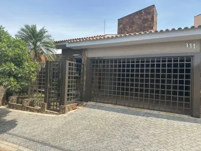 Casa com 3 Quartos à venda, 214m² no Jardim Vertoni, Catanduva