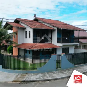Sobrado com 3 Quartos à venda, 231m² no Barra do Rio Cerro, Jaraguá do Sul