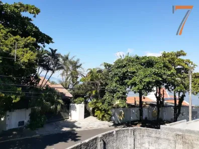 Casa com 4 Quartos à venda, 250m² no Coqueiros, Florianópolis