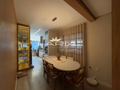 Casa com 3 Quartos à venda, 200m² no Coliseu, Londrina