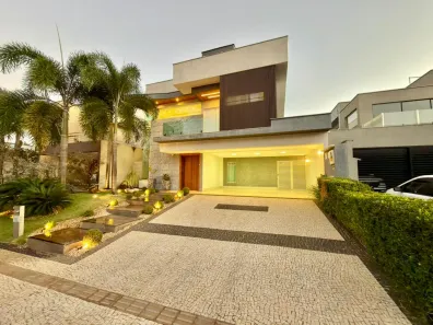 Sobrado com 4 Quartos à venda, 390m² no Jardins Valência, Goiânia