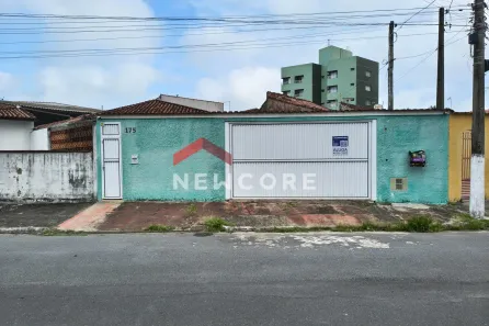 Casa com 3 Quartos à venda, 190m² no Solemar, Praia Grande