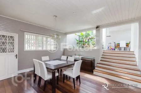 Casa com 5 Quartos à venda, 250m² no Lomba do Pinheiro, Porto Alegre