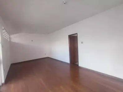 Casa com 4 Quartos para alugar, 220m² no Coração de Jesus, Belo Horizonte