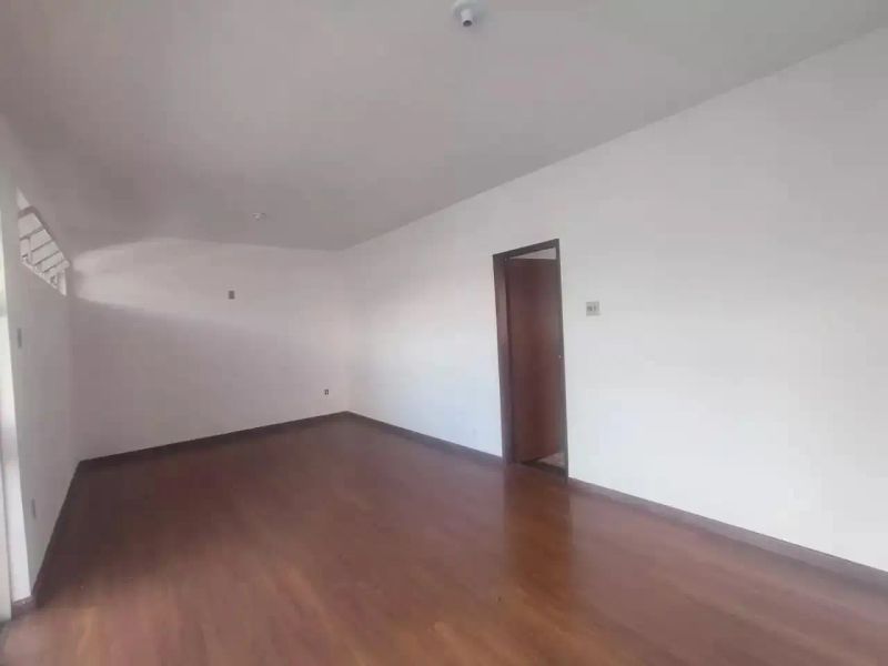 Casa com 4 quartos — Coração de Jesus, Belo Horizonte