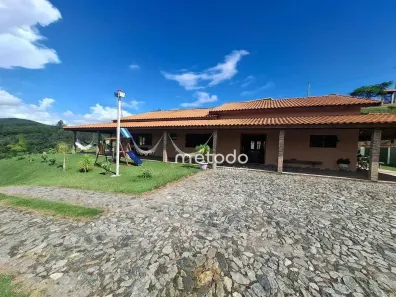 Fazenda/Sítio com 4 Quartos à venda, 385m² no Sítio Cachoeira, Santa Branca