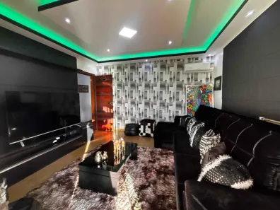 Casa com 5 Quartos à venda, 295m² no Caravelle, Londrina
