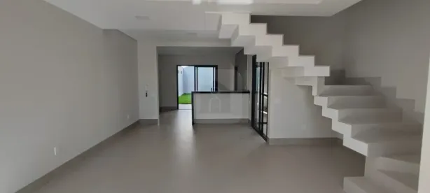 Sobrado com 3 Quartos à venda, 140m² no Jardim Colina, Uberlândia