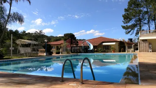 Fazenda/Sítio com 8 Quartos para alugar, 1016m² no Ivoturucaia, Jundiaí