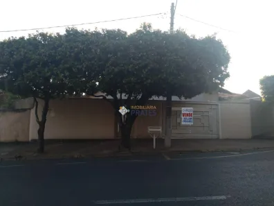 Casa com 3 Quartos à venda, 200m² no Jardim Municipal, São José do Rio Preto