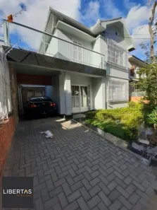 Casa com 4 Quartos à venda, 251m² no Azenha, Porto Alegre