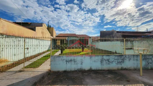 Casa com 2 Quartos para alugar, 100m² no Jardim Continental, Londrina