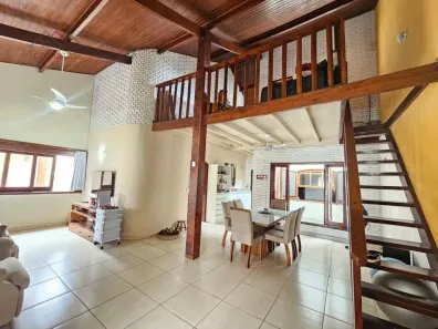 Casa com 4 Quartos à venda, 228m² no Itaguá, Ubatuba