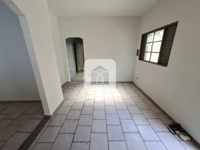 Casa com 2 Quartos para alugar, 150m² no Tibery, Uberlândia