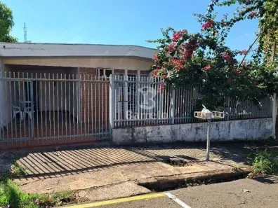 Casa com 5 Quartos à venda, 250m² no Quebec, Londrina