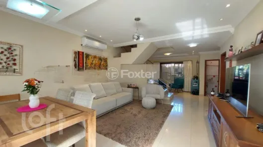 Casa com 3 Quartos à venda, 360m² no Espírito Santo, Porto Alegre