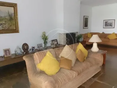 Sobrado com 5 Quartos para venda ou aluguel, 640m² no Jardim Guedala, São Paulo