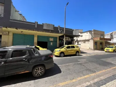 Ponto Comercial para alugar, 65m² no Centro, Juiz de Fora