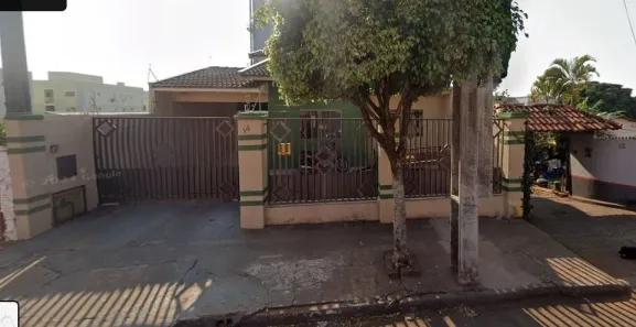 Casa com 4 Quartos à venda, 159m² no Jardim Santo Antônio, Arapongas