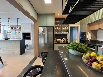 Casa de Condomínio com 3 Quartos à venda, 300m² no Jardim San Remo, Maringá