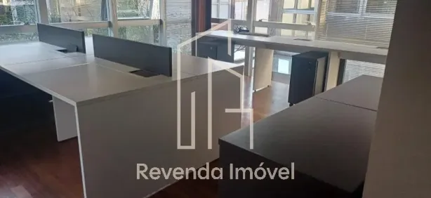 Sala Comercial para alugar, 69m² no Vila Madalena, São Paulo