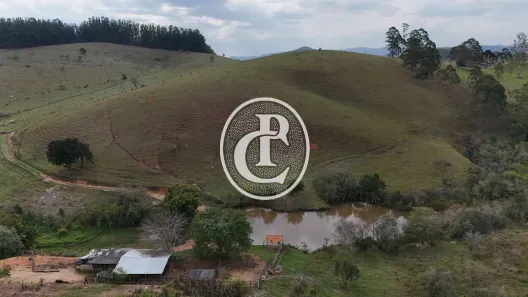 Fazenda/Sítio com 3 Quartos à venda, 28m² no Centro, Lagoinha