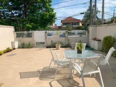 Casa de Condomínio com 4 Quartos à venda, 192m² no Recreio dos Bandeirantes, Rio de Janeiro