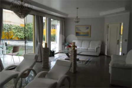 Casa com 7 Quartos à venda, 550m² no Interlagos, São Paulo