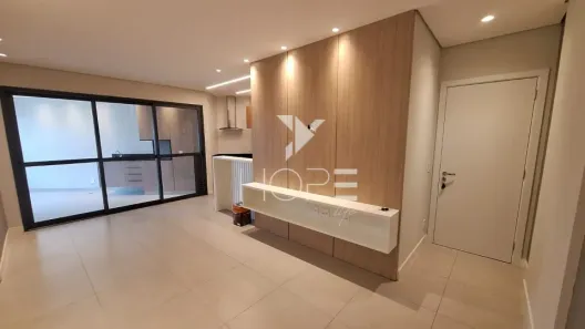 Apartamento com 3 Quartos para alugar, 86m² no Centro, Londrina