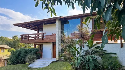 Casa de Condomínio com 3 Quartos à venda, 563m² no Cacupé, Florianópolis
