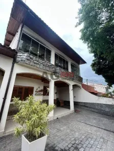 Casa com 3 Quartos à venda, 233m² no Vila Valqueire, Rio de Janeiro