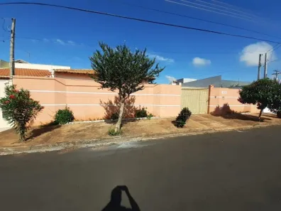 Casa com 2 Quartos à venda, 281m² no Residencial Cambuy, Araraquara