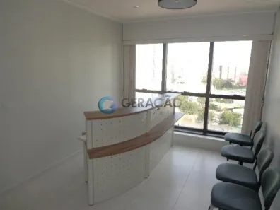 Sala Comercial à venda, 44m² no Jardim São Dimas, São José dos Campos