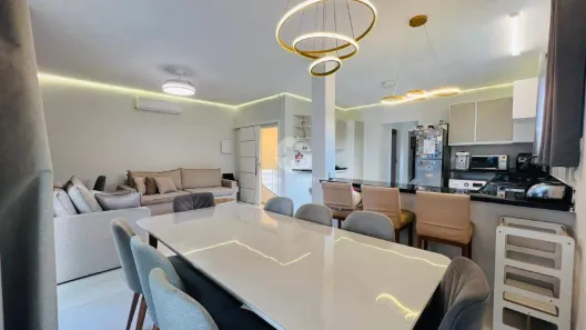 Casa com 3 Quartos à venda, 140m² no Campo Grande, Santos