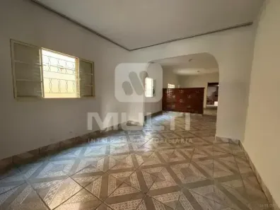 Casa com 3 Quartos à venda, 188m² no Planalto, Uberlândia