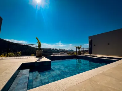 Casa de Condomínio com 4 Quartos à venda, 840m² no Salvaterra, Juiz de Fora